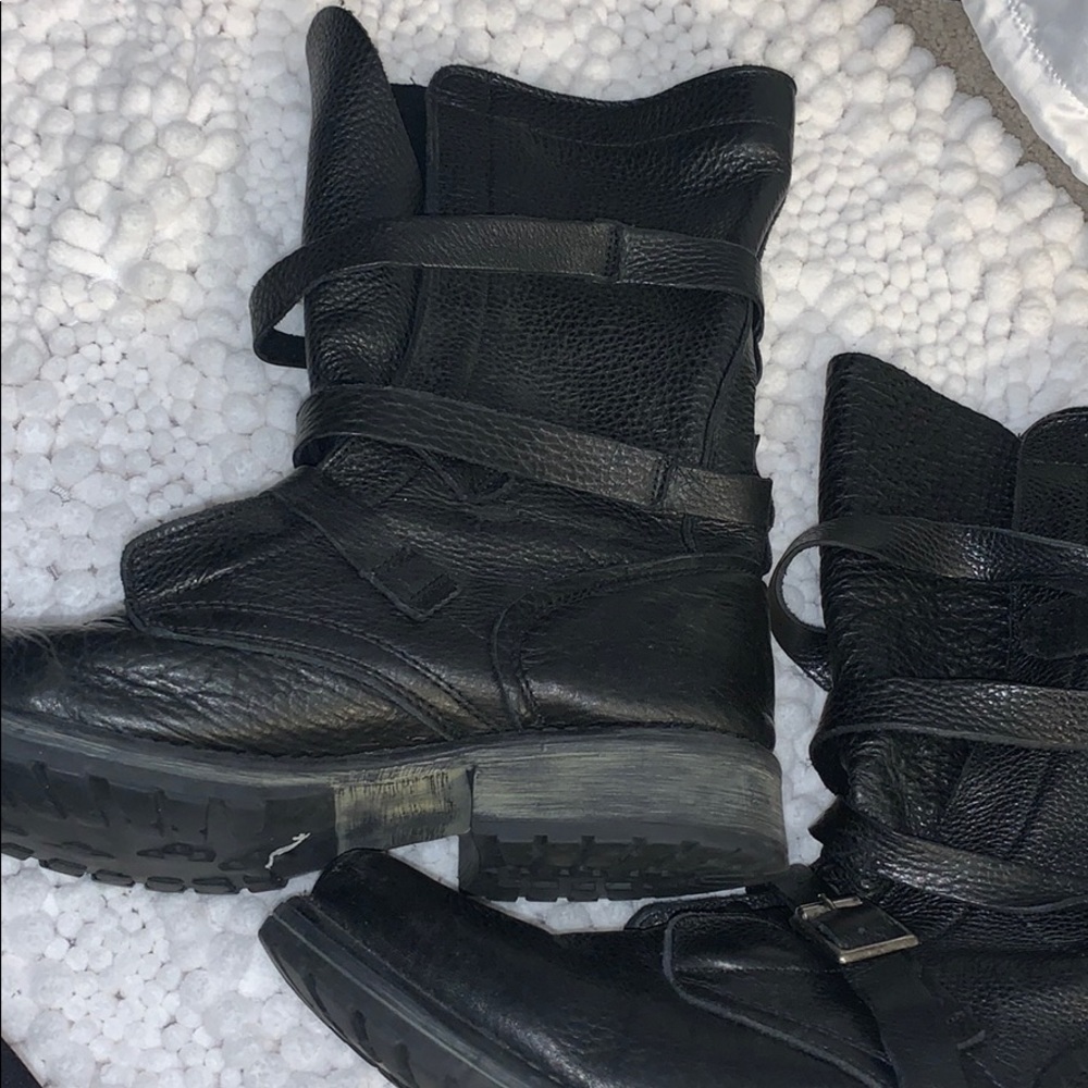 Steve Madden women black combat boots